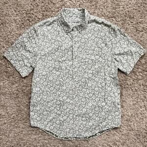 Outerknown The SS Studio Shirt Pocket Button Up Green White Floral Men’s Size M